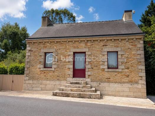 Maison à vendre 165 000 € 4 pièces 2 chambres 88 m² Guiscriff 56560