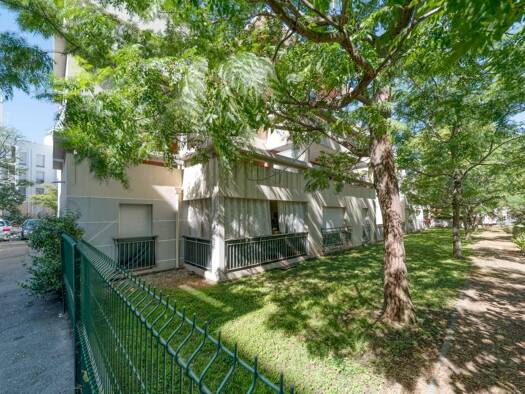 Appartement à vendre 128 000 € 2 pièces 1 chambre 45 m² RDC Saint Tronc Marseille 10ème arrondissement 13010