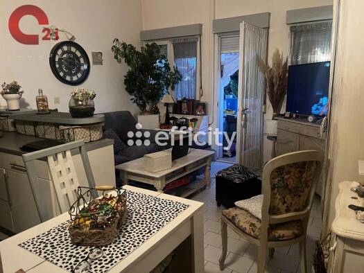 Appartement à vendre 95 000 € 3 pièces 2 chambres 47 m² Étage 1/1 Basses Ferrailles-Jas Cavaillon 84300