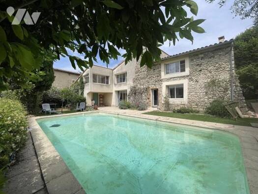 Maison à vendre 725 000 € 13 pièces 9 chambres 1 760 m² de terrain Loriol-sur-Drôme 26270