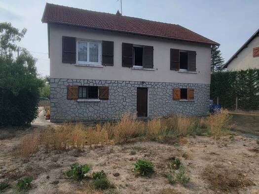 Maison à vendre 115 000 € 3 pièces 2 chambres 85 m² 2 014 m² de terrain Paray-le-Frésil 03230