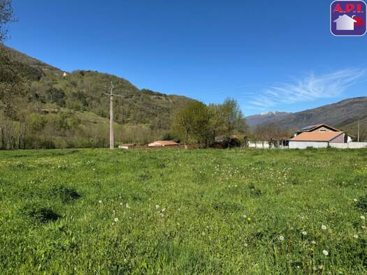 Terrain à vendre 45 500 € 670 m² de terrain Tarascon sur Ariege 09400