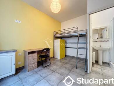 Appartement à louer 440 € 1 pièce 1 chambre 11 m² RDC/2 Moulins Lille 59000