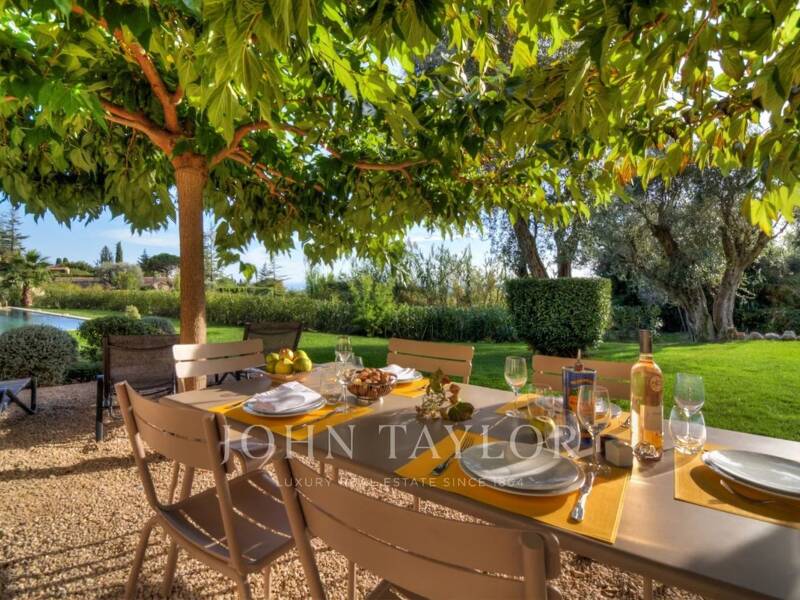 Maison à louer, 230m², VENCE