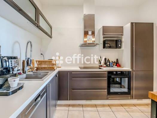 Appartement à vendre 325 000 € 3 pièces 2 chambres 69 m² 1er étage Saint-Cergues 74140