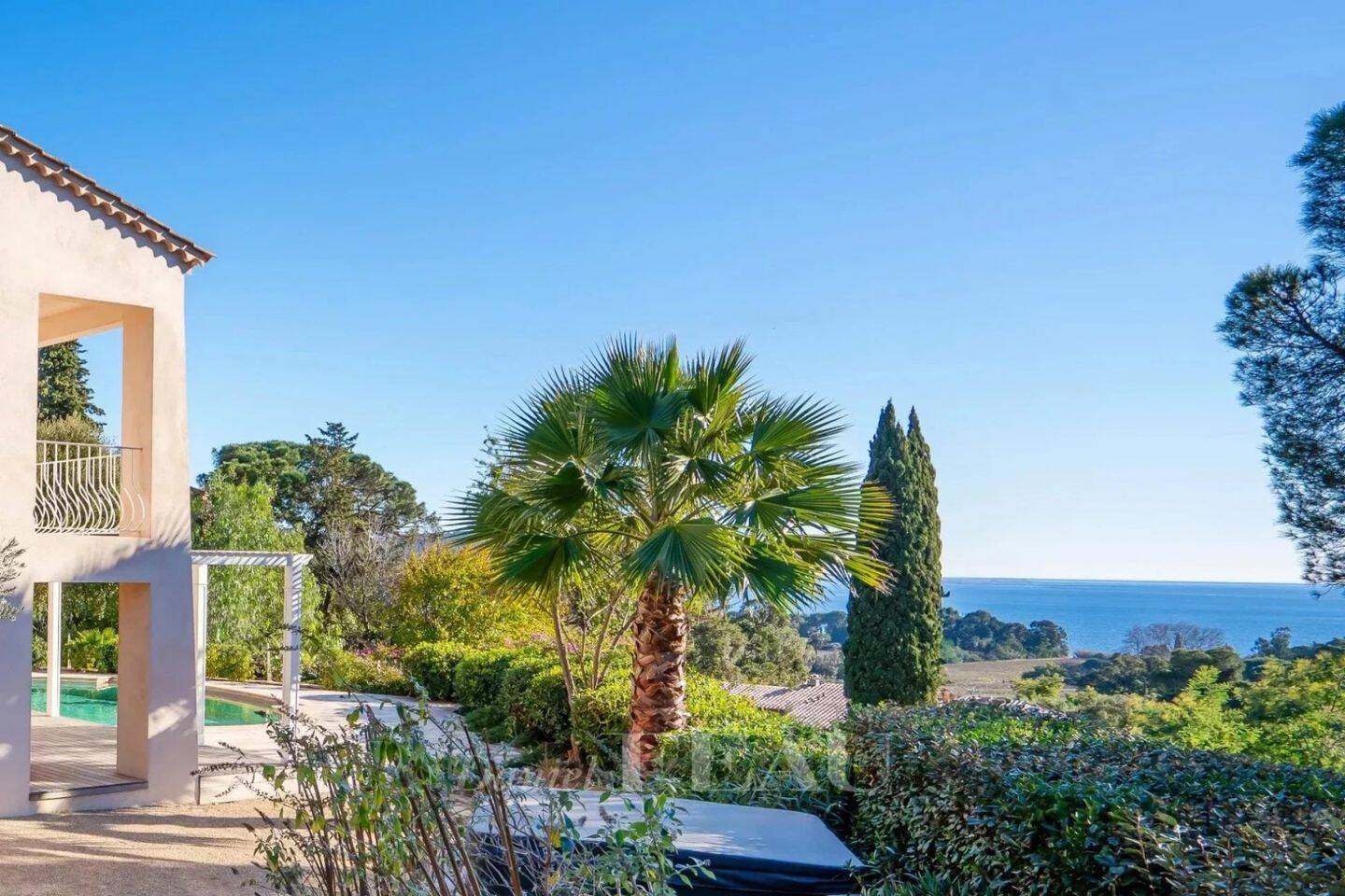 Maison à vendre, 200m², LA CROIX VALMER