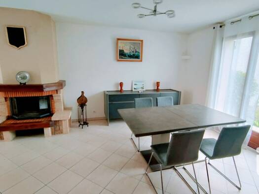 Maison à vendre 518 000 € 6 pièces 4 chambres 148 m² 390 m² de terrain Stade Franconville 95130