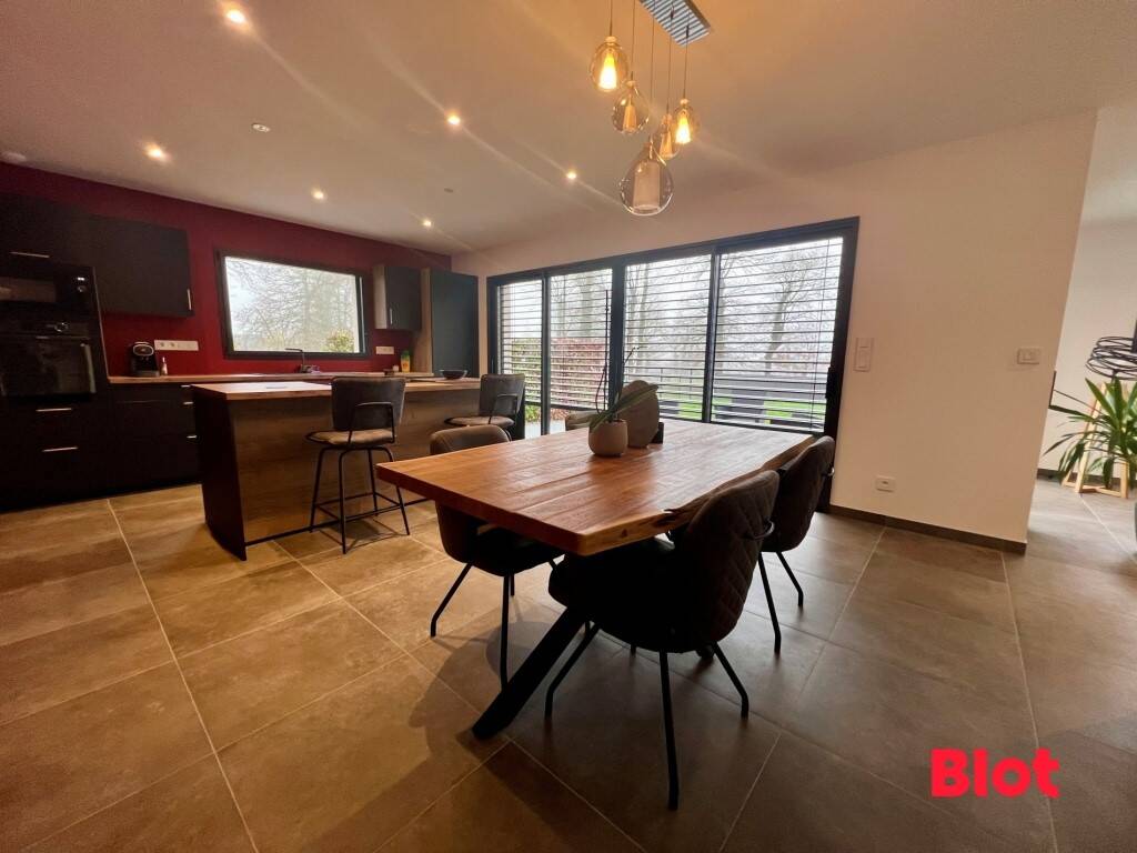 Maison à vendre, 92m², SAINT MEEN LE GRAND