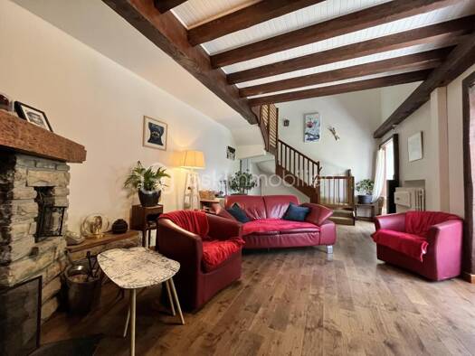 Maison à vendre 425 000 € 6 pièces 4 chambres 155 m² 1 700 m² de terrain Entrelacs 73410