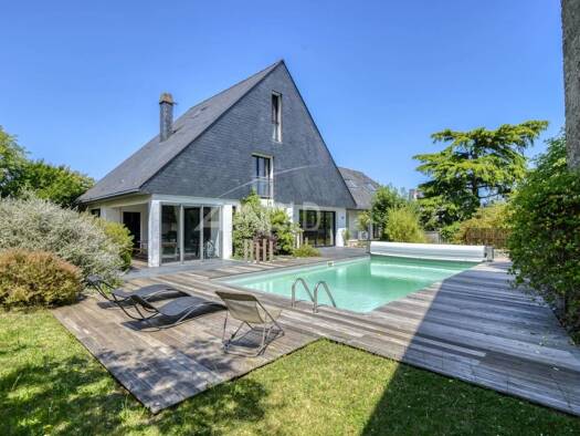 Maison à vendre 1 240 000 € 15 pièces 6 chambres 327 m² 937 m² de terrain Doulon Nantes 44300