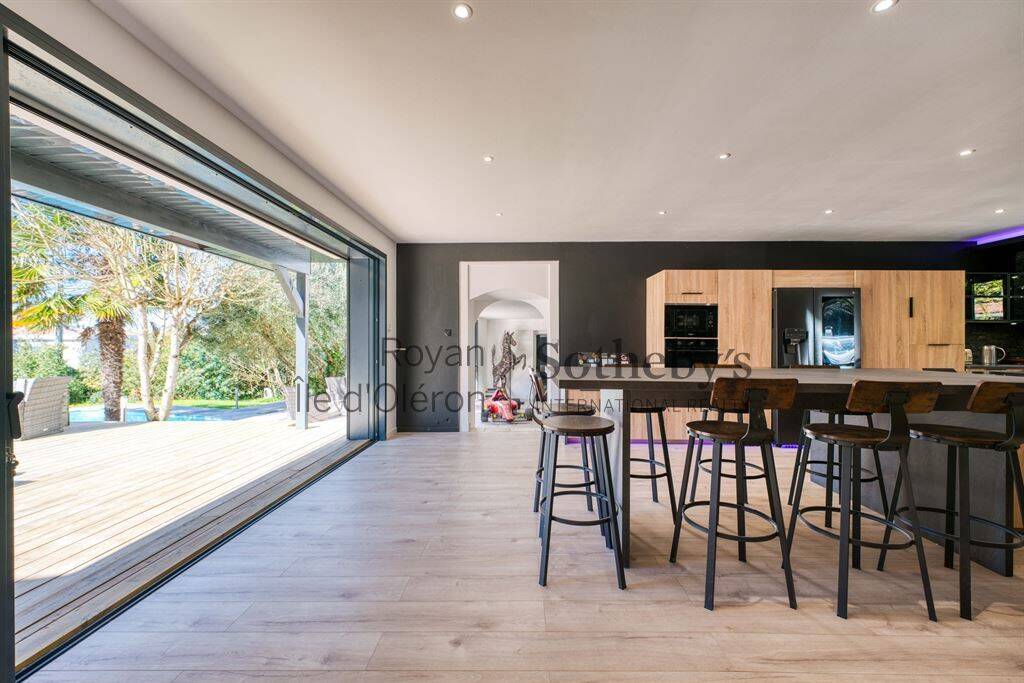 Maison à vendre, 290m², SAINT PALAIS SUR MER