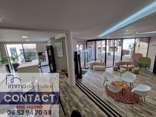 Local commercial à vendre 97 000 € 164 m² de surface de vente Habitat Diffus Decazeville 12300