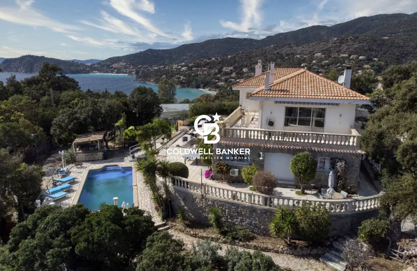 Maison à vendre, 255m², RAYOL CANADEL SUR MER