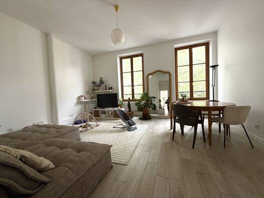 Appartement à louer 2 975 € 4 pièces 3 chambres 80,7 m² Étage 3/5 Arts et Métiers Paris 3ème 75003