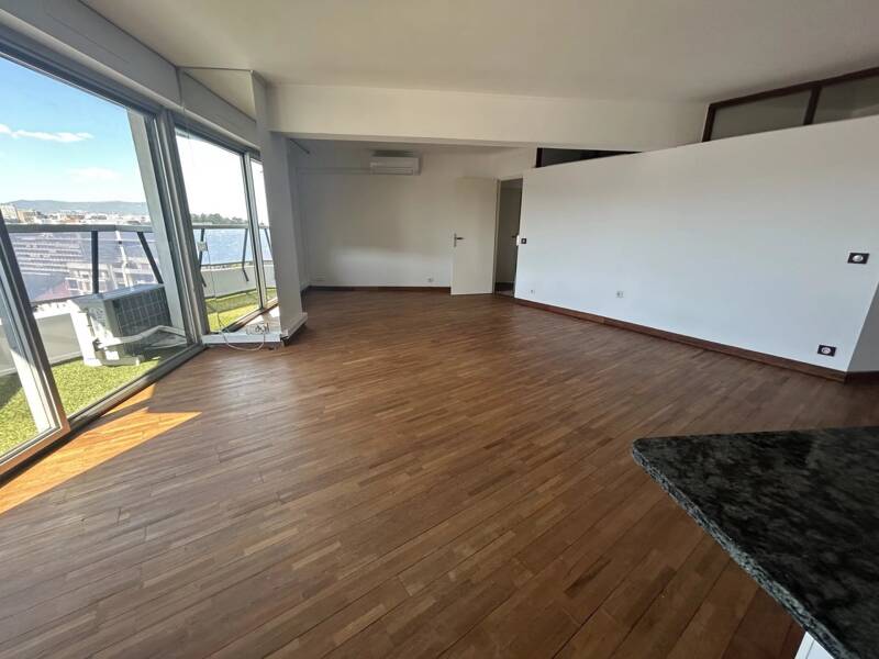 Maison à louer, 92m², MARSEILLE 8E