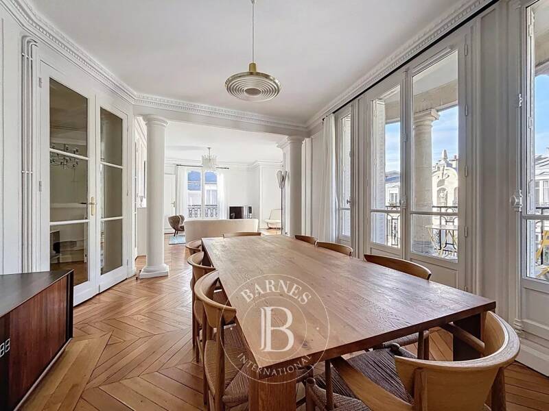 Maison à louer, 126m², PARIS 16E