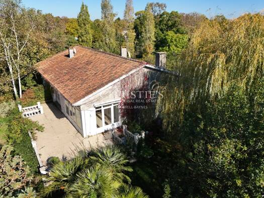 Maison à vendre 548 100 € 9 pièces 5 chambres 295 m² 5 051 m² de terrain Mornac-sur-Seudre 17113