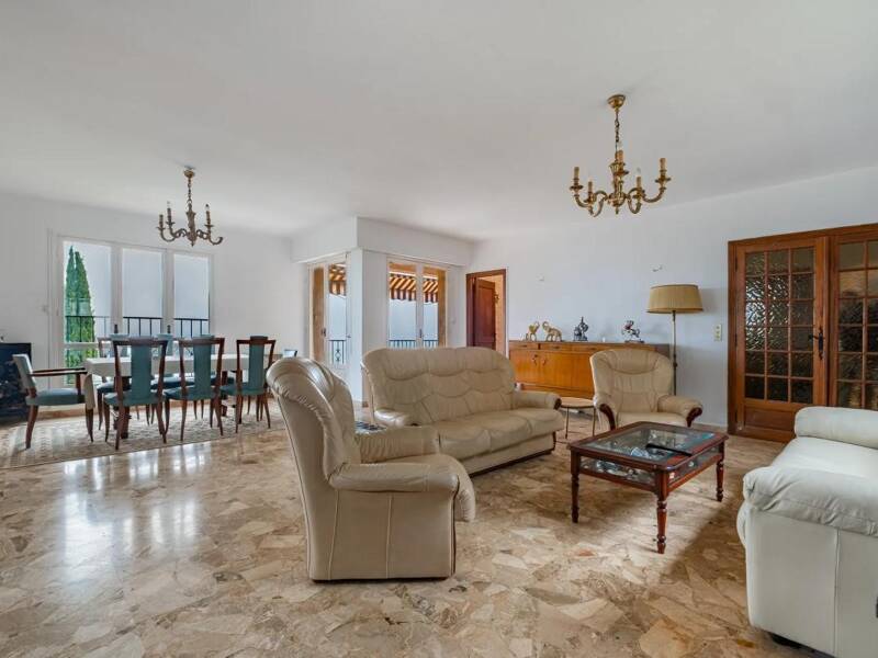 Maison à vendre, 200m², SAINT LAURENT DU VAR