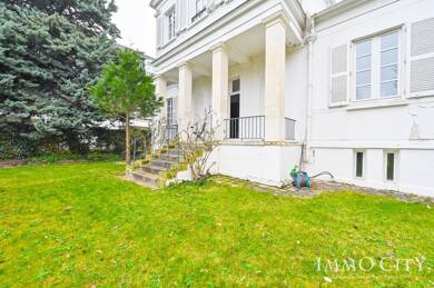 Maison à vendre 620 000 € 6 pièces 3 chambres 155 m² 99 m² de terrain Les Saules Thiais 94320
