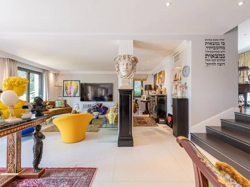 Maison à vendre, 373m², TOULON