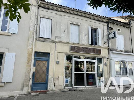 Immeuble à vendre 199 000 € 360 m² Baignes-Sainte-Radegonde 16360