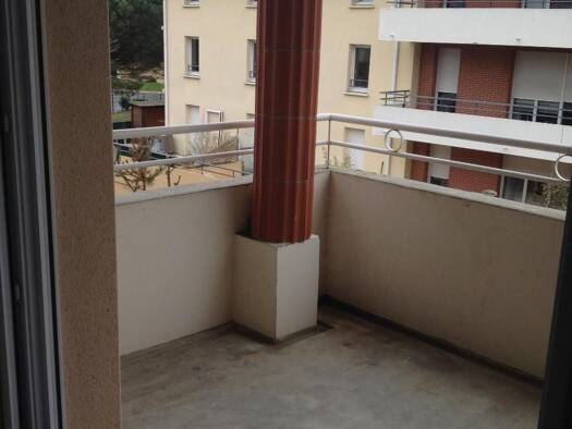 Appartement à louer 545 € 2 pièces 1 chambre 41 m² Étage 2/2 Seilh 31840