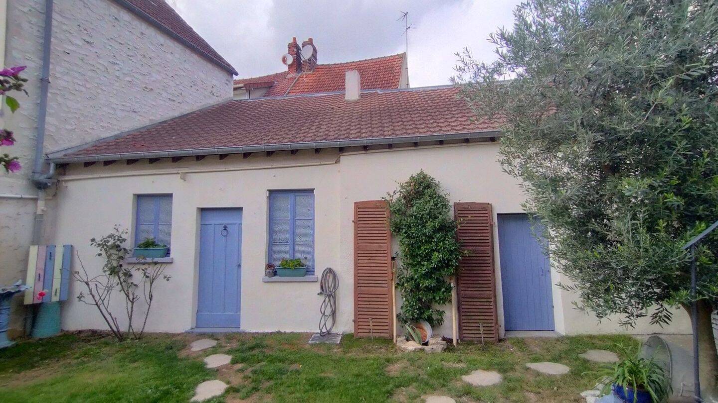 Maison à vendre, 138m², FOLLAINVILLE DENNEMONT