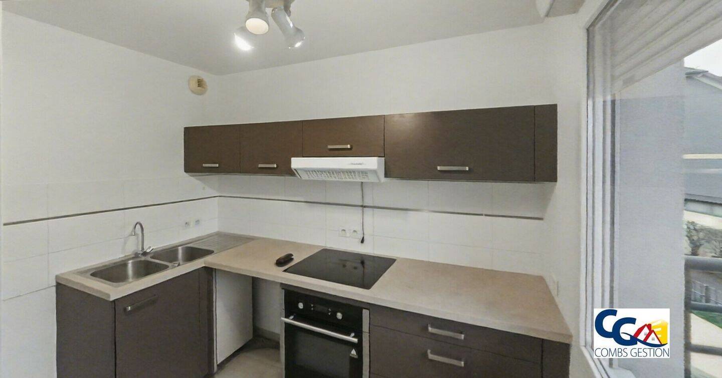 Maison à louer, 42m², COMBS LA VILLE