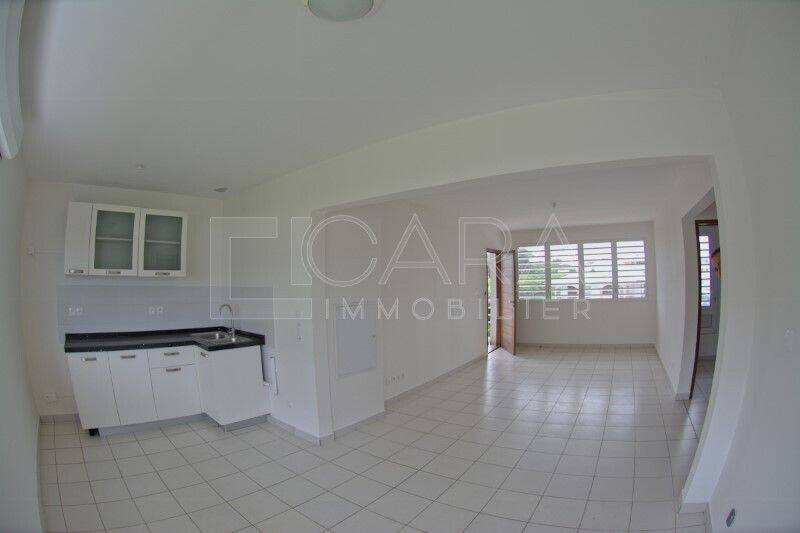 Maison à louer, 69m², CAYENNE