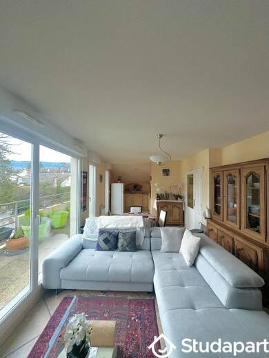 Appartement à louer 1 000 € 1 pièce 8 m² 4ème étage disponible à partir du 15/07/2025 Nord Vétraz-Monthoux 74100
