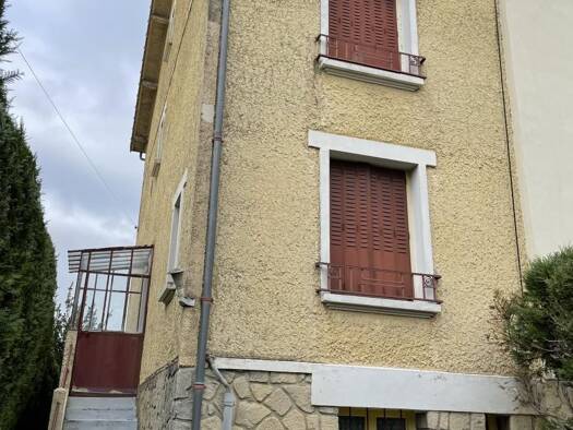 Maison à vendre 90 100 € 5 pièces 2 chambres 67 m² 561 m² de terrain Châlons-en-Champagne 51000