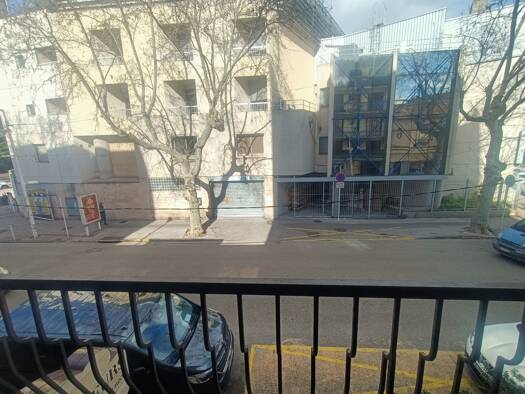 Appartement à louer 923 € 4 pièces 3 chambres 85 m² 1er étage Toulon 83000