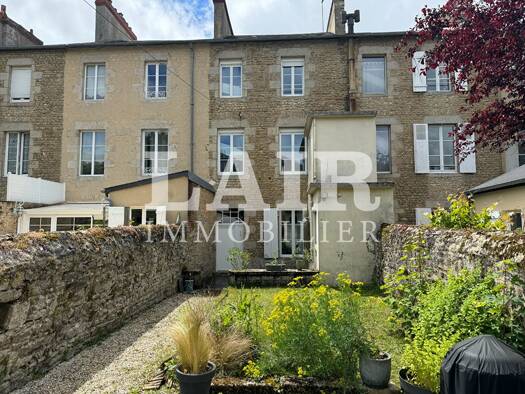Maison à vendre 220 500 € 5 pièces 4 chambres 135 m² 256 m² de terrain Centre Ville-Saint Léonard-Notre-Dame Alençon 61000