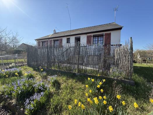 Maison à vendre 225 750 € 5 pièces 3 chambres 95 m² 717 m² de terrain Joué-lès-Tours 37300