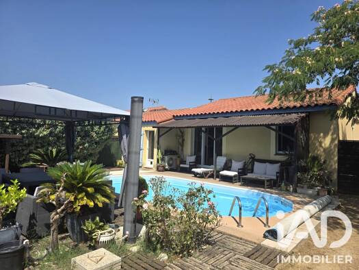 Maison de plain-pied à vendre 220 000 € 3 pièces 2 chambres 60 m² 243 m² de terrain Vllage Centre Canet-en-Roussillon 66140