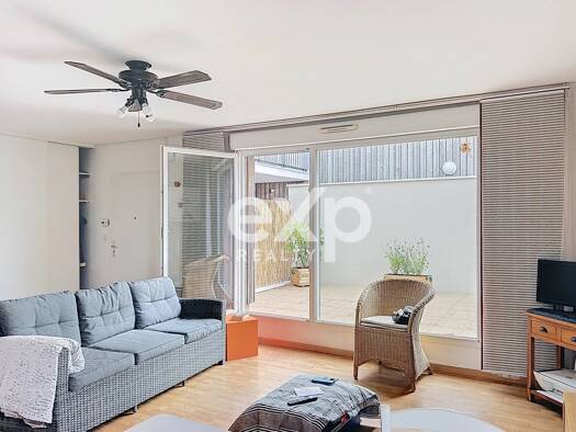 Appartement à vendre 189 000 € 3 pièces 2 chambres 64 m² Étage 1/2 Sud Les Sorinières 44840