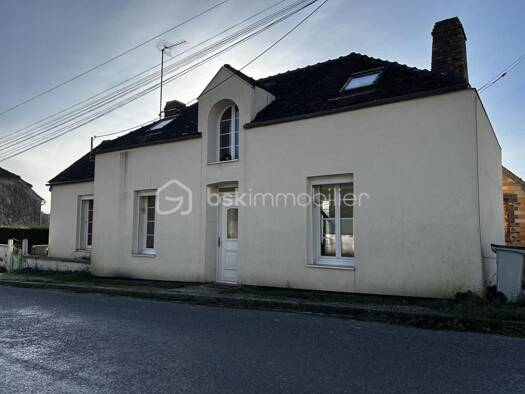 Maison à vendre 129 500 € 6 pièces 4 chambres 82 m² 645 m² de terrain Vallery 89150