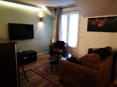 Appartement à louer 1 060 € 3 pièces 2 chambres 47 m² RDC Magny-le-Hongre 77700