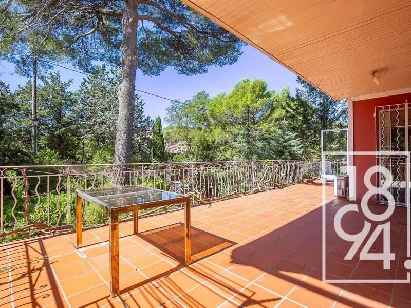 Maison à vendre, 192m², ROQUEFORT LA BEDOULE