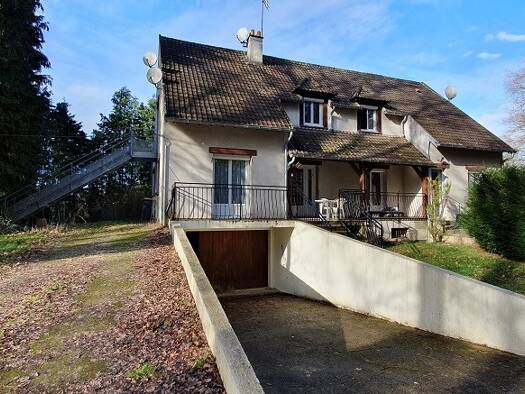 Appartement à louer 1 083 € 4 pièces 3 chambres 88 m² RDC Milly-la-Forêt 91490