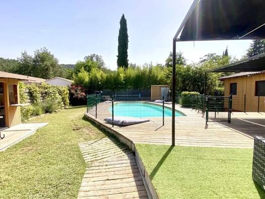 Maison à vendre 629 000 € 6 pièces 4 chambres 146 m² 1 030 m² de terrain La Roque-d'Anthéron 13640