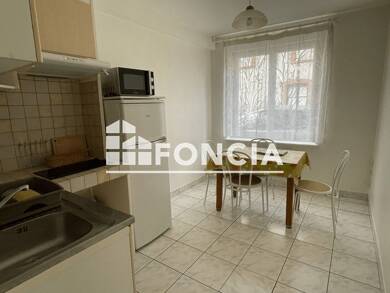 Appartement à louer 285 € 1 pièce 19,6 m² RDC Le Centre-Gare Roanne 42300