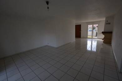 Maison de plain-pied à louer 1 425 € 5 pièces 4 chambres 114 m² 450 m² de terrain Vitarelles Tournefeuille 31170