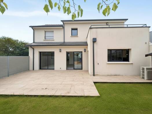Maison à vendre 399 900 € 6 pièces 4 chambres 130 m² 300 m² de terrain Bellevue-La Bougrière-La Gicquelière Sainte-Luce-sur-Loire 44980