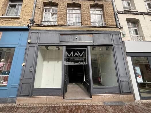 Local commercial à louer 1 250 € 120 m² de surface de vente Centre Ville Saint-Omer 62500