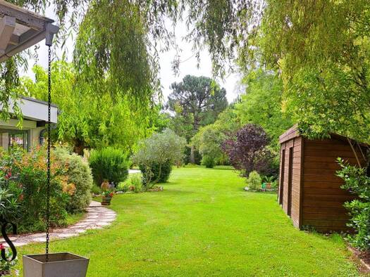 Villa à vendre 670 000 € 7 pièces 5 chambres 183 m² 5 438 m² de terrain Le Pian Medoc 33290