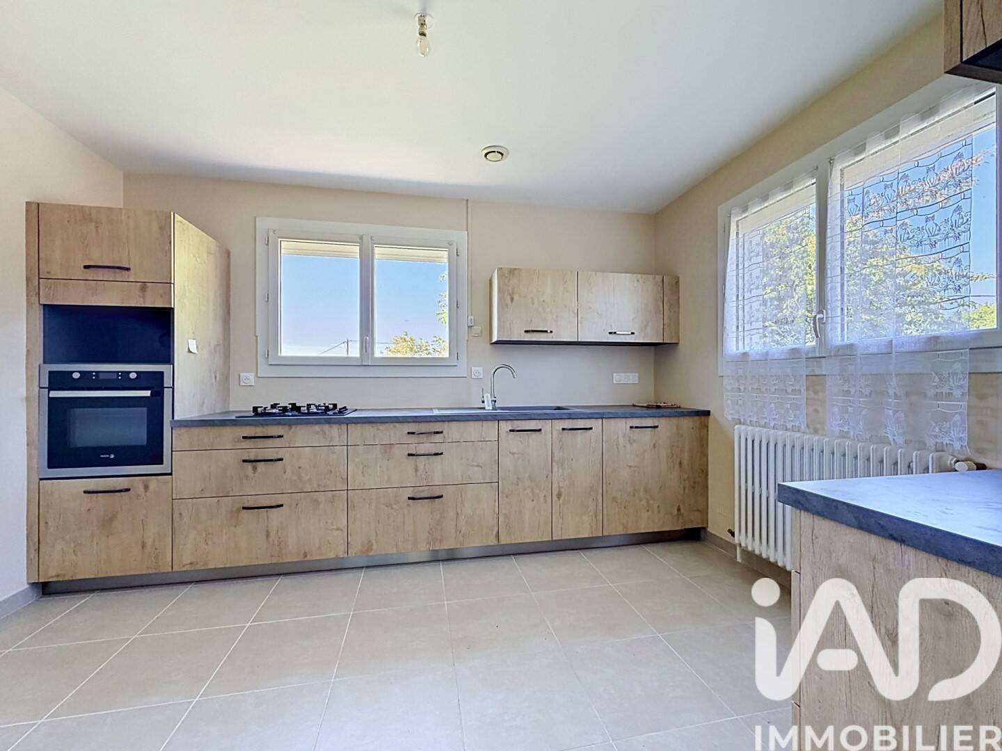 Maison à vendre, 67m², VALLIERES LES GRANDES