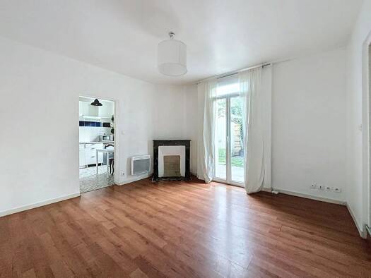 Maison à louer 802 € 2 pièces 1 chambre 42,2 m² Bordeaux Sud Bordeaux 33800