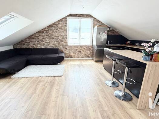 Appartement à vendre 185 000 € 3 pièces 2 chambres 112 m² Étage 2/2 Semoy 45400