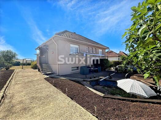 Maison de plain-pied à vendre 219 000 € 1 pièce 4 chambres 137 m² Les Chaumes Avallon 89200